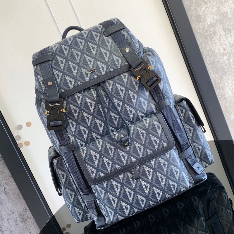 D*or backpacks